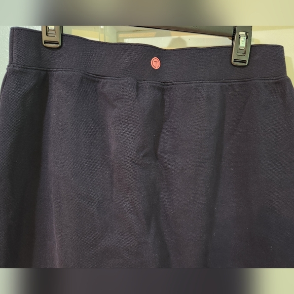 Women's Talbots Navy Skort, Size L - Picture 8 of 9